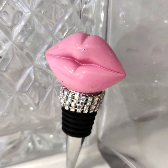 Pink Rhinestone wine stopper - Picture 4 of 8